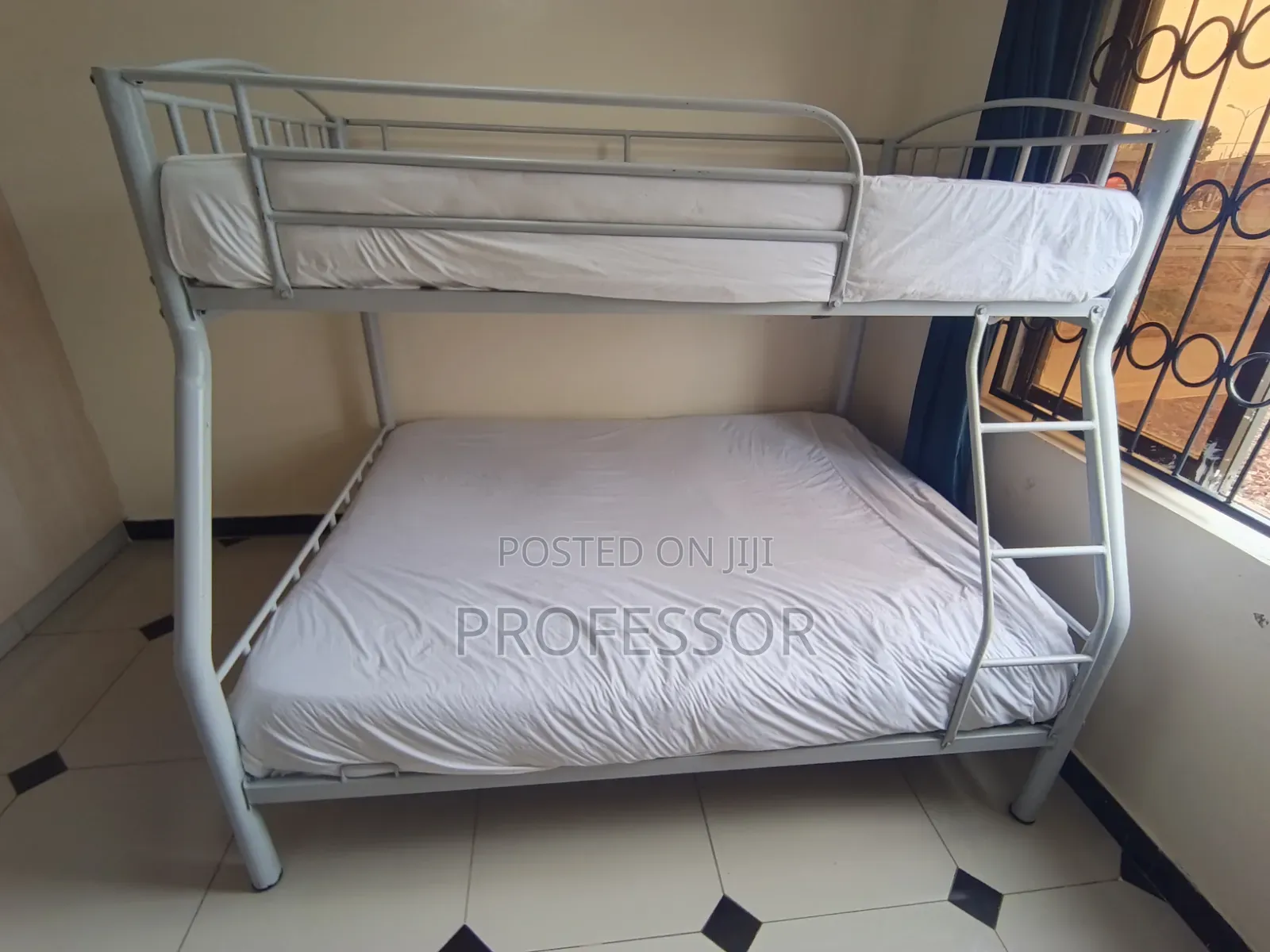 Double Decker Bed Plus Top Matress