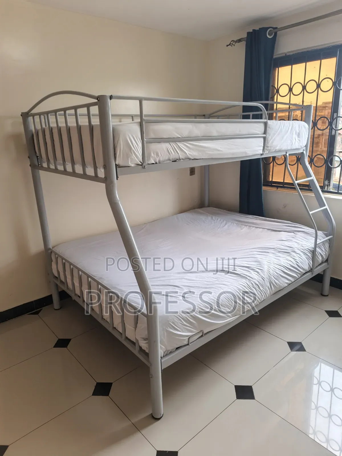 Double Decker Bed Plus Top Matress