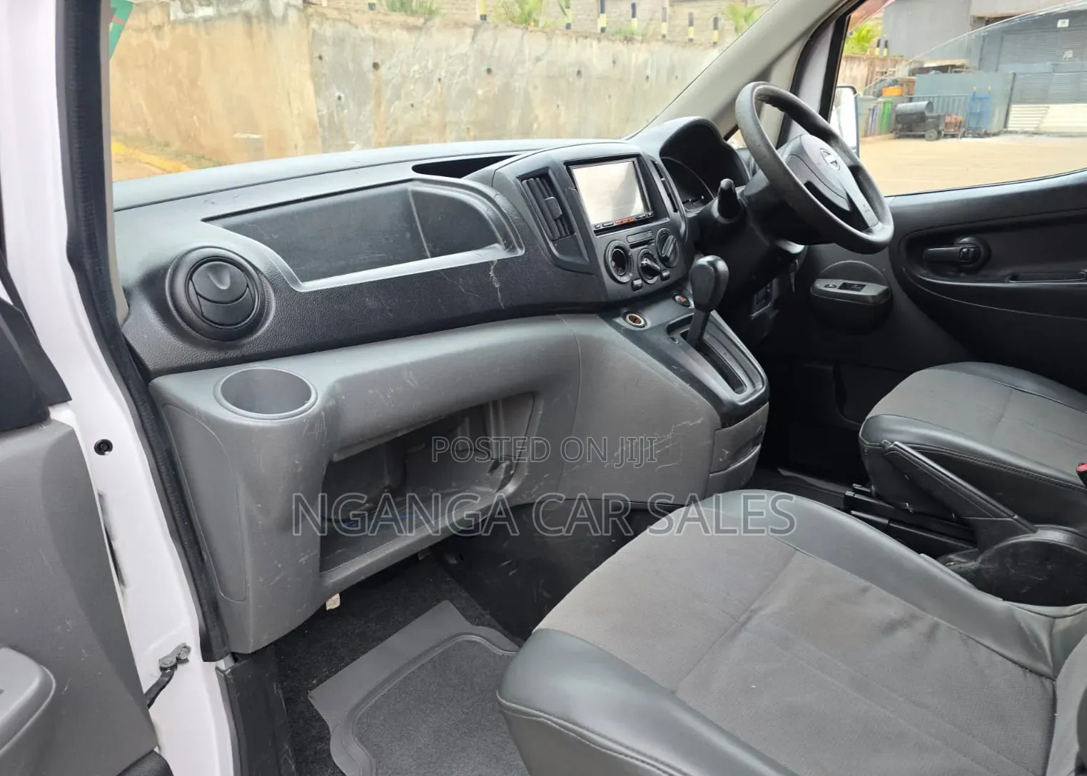 Nissan NV200 2013 White