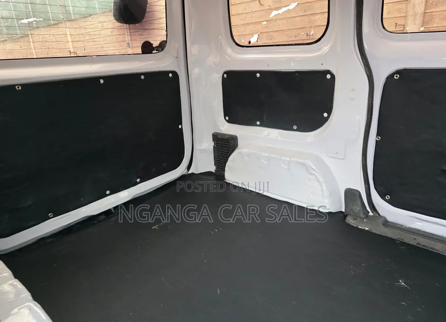 Nissan NV200 2013 White