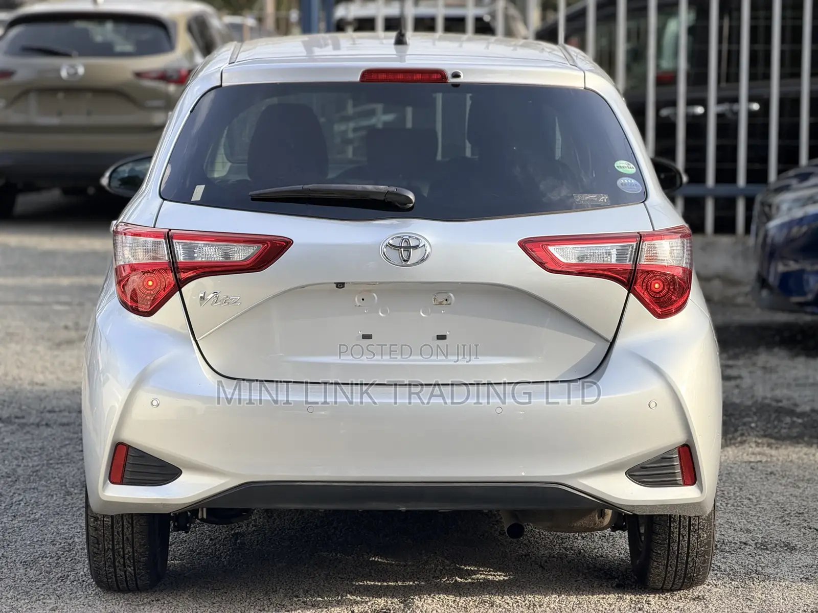 Toyota Vitz 1.3 FWD 5dr 2019 Silver