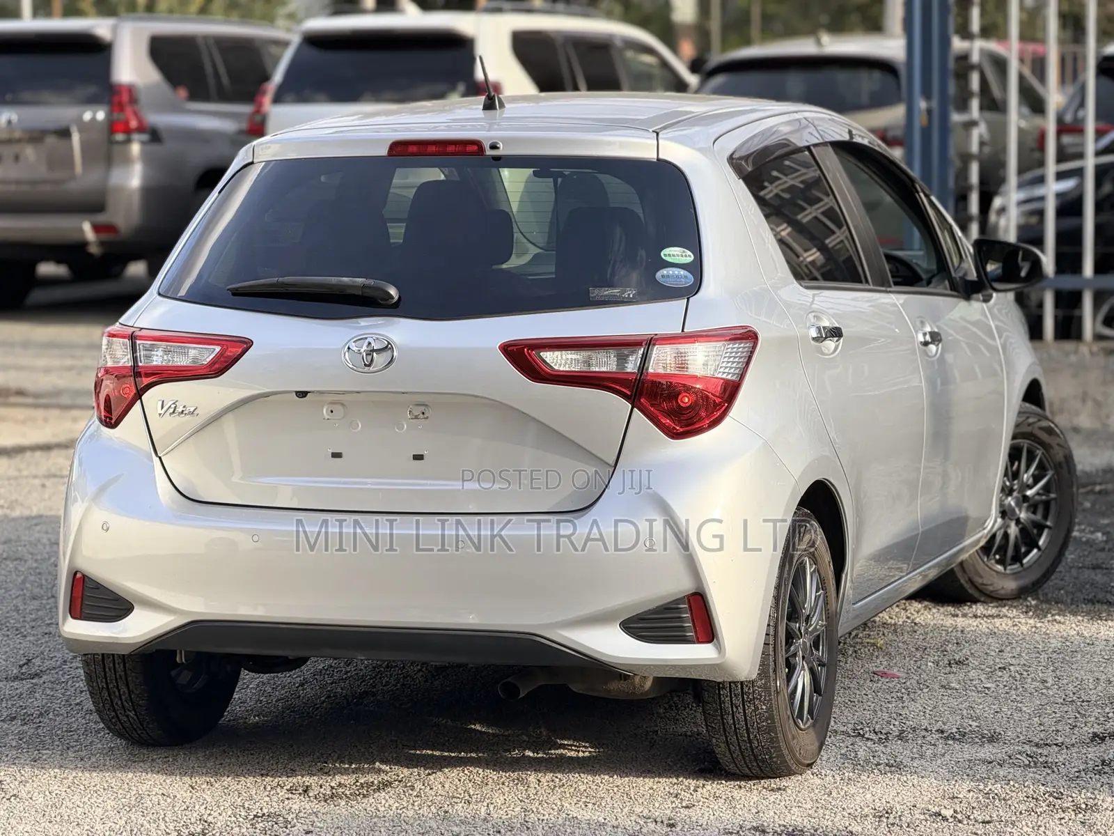 Toyota Vitz 1.3 FWD 5dr 2019 Silver