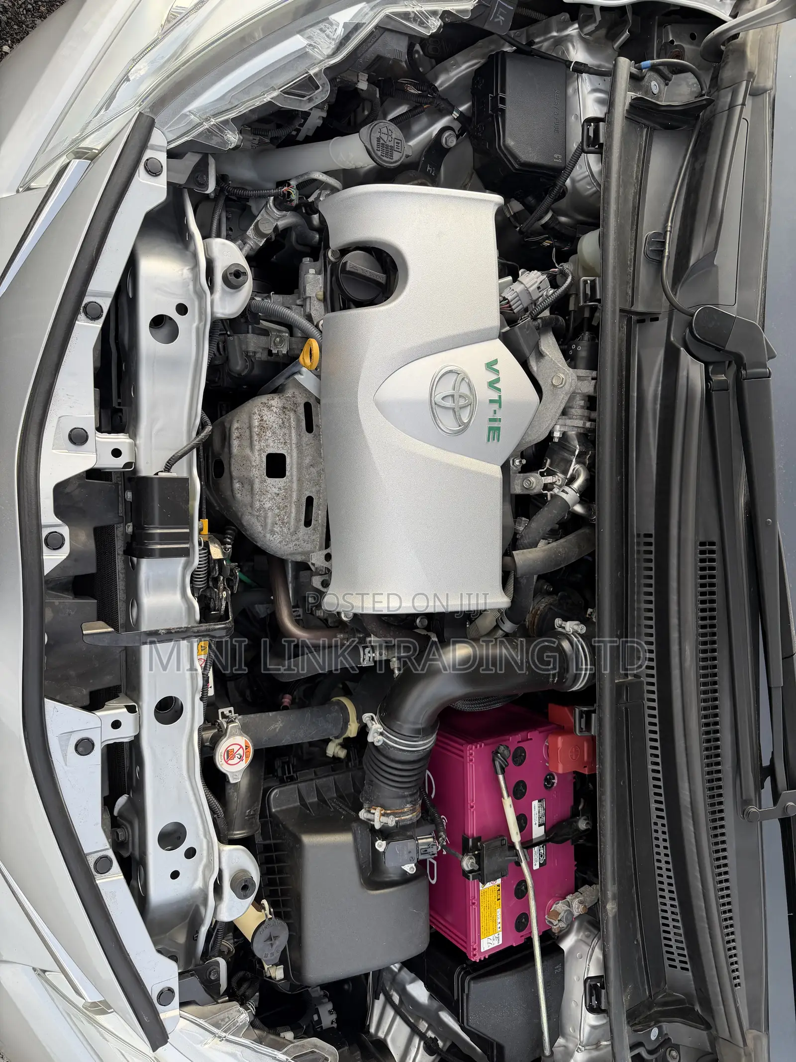 Toyota Vitz 1.3 FWD 5dr 2019 Silver