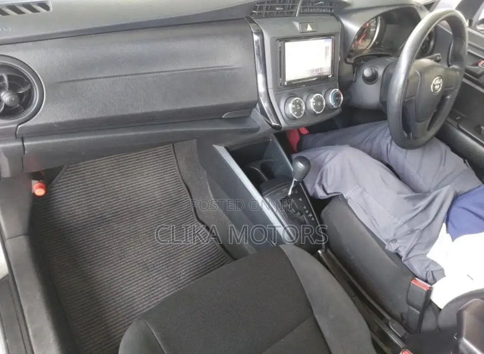 Toyota Axio 1.5 G 2WD 2019 Silver