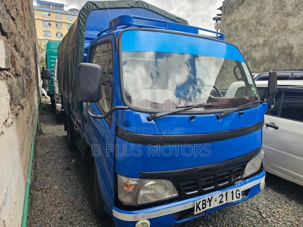 Toyota Dyna - main view