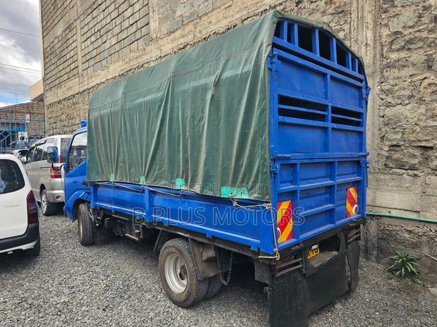 Toyota Dyna - thumbnail 3