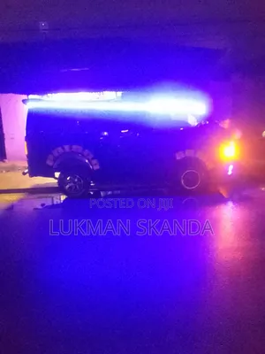 Toyota HiAce 2019 Blue