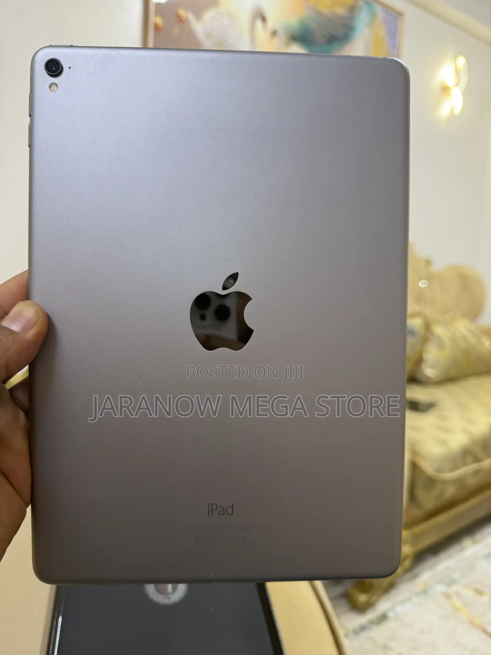 Apple iPad Pro 9.7 (2016) 256 GB Gray