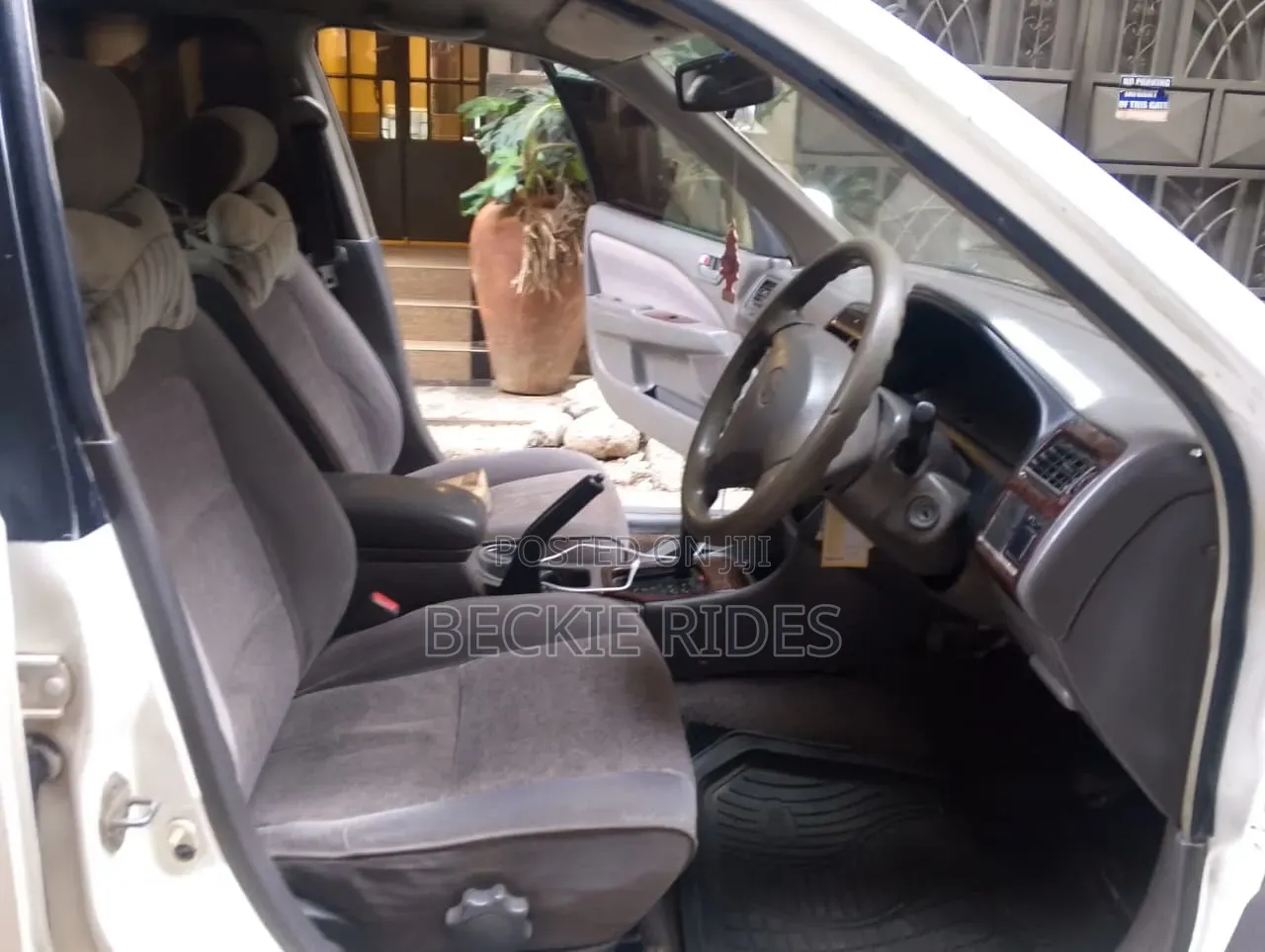 Toyota Corolla 2001 Silver