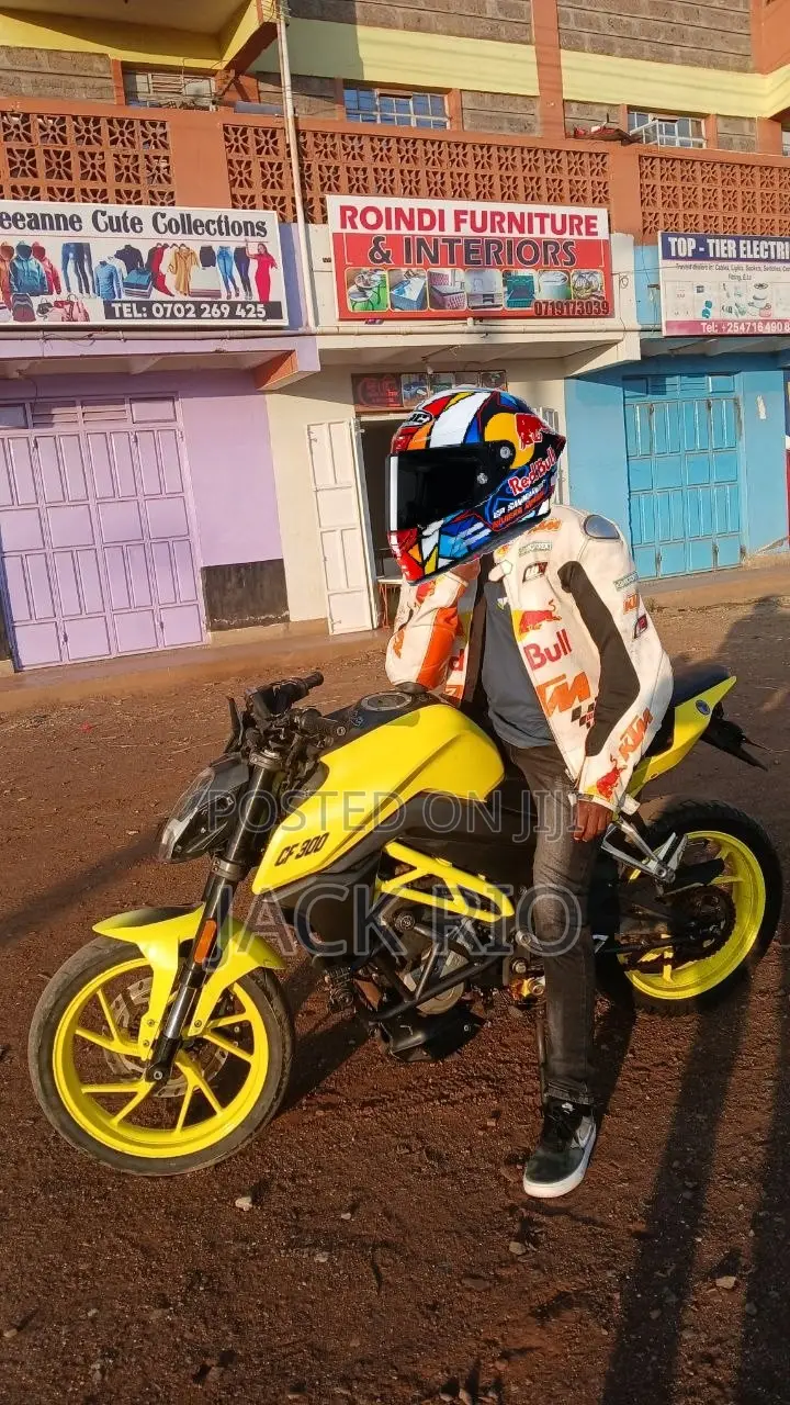 CFMoto 300NK 2021