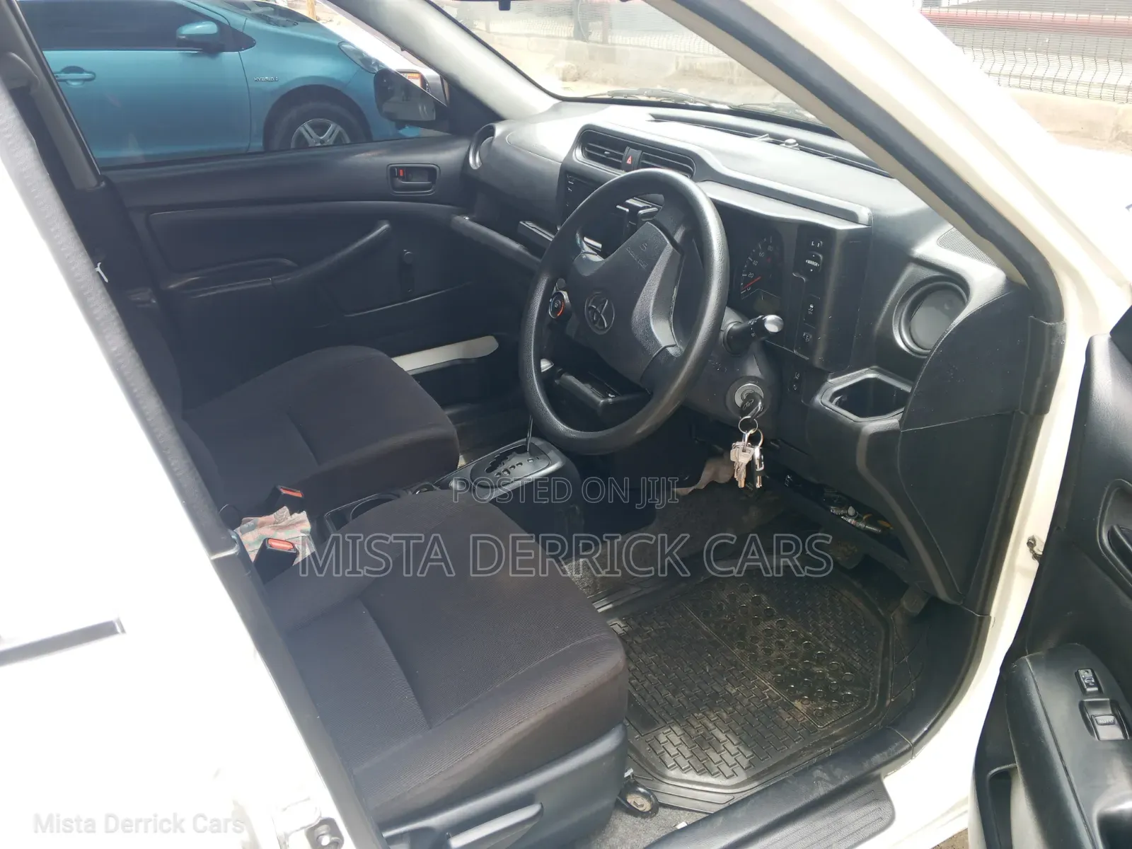 Toyota RAV4 2016 White
