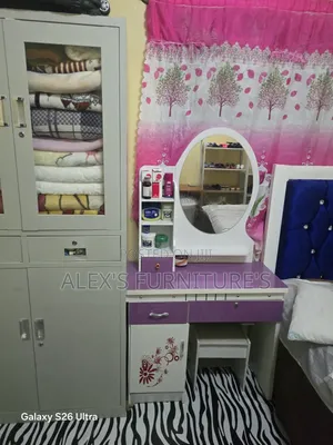 Luxury MODERN Dressing Table