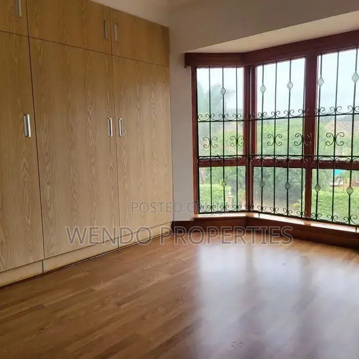 5bdrm Villa in Runda for rent