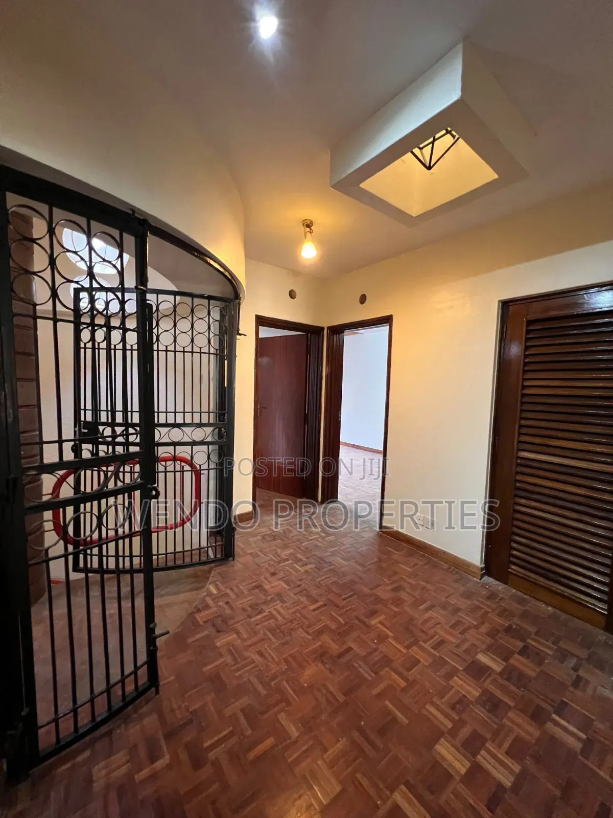 4bdrm Townhouse / Terrace in Lakeview Estate for rent