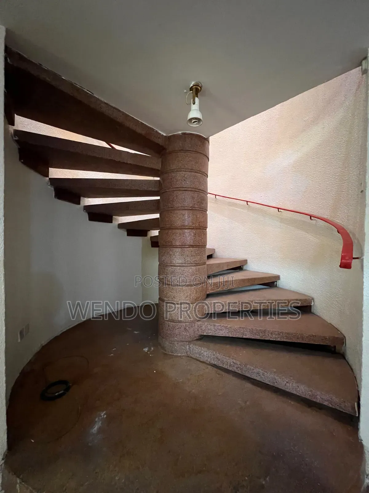 4bdrm Townhouse / Terrace in Lakeview Estate for rent