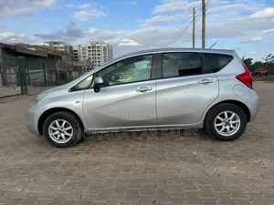 Nissan Note 2014 Silver