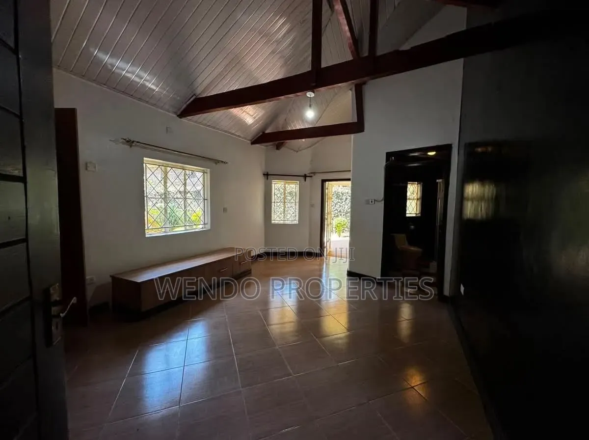 3bdrm Bungalow in Karen C for rent