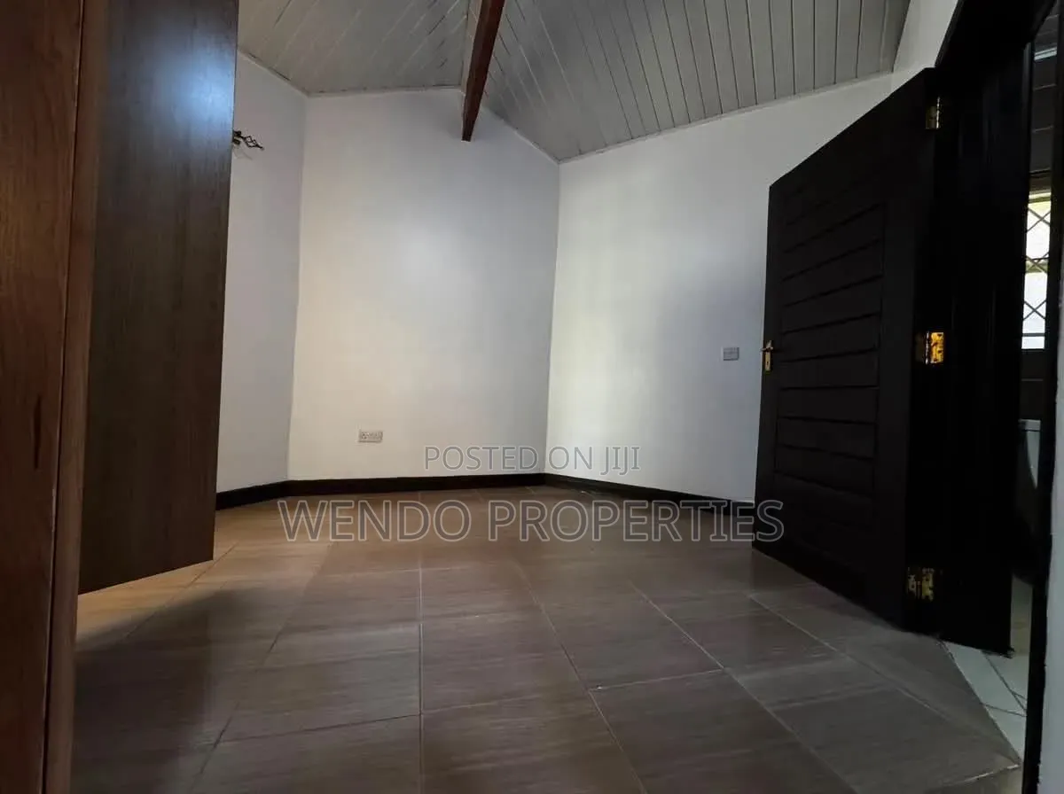 3bdrm Bungalow in Karen C for rent