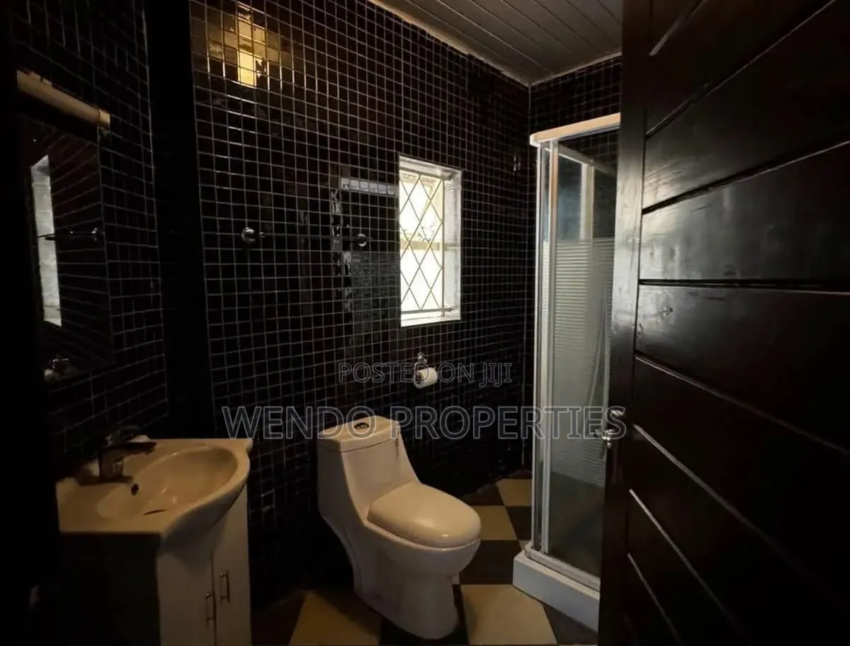 3bdrm Bungalow in Karen C for rent
