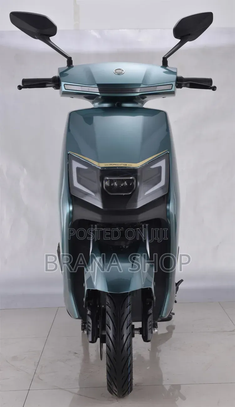 **Green Kenbo Electric Scooter – Modern Electric Mobility **