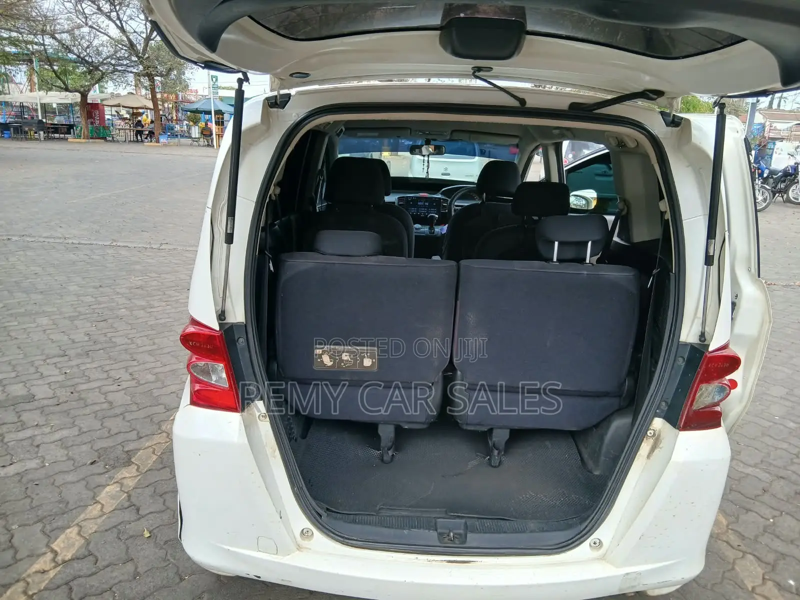 Honda Freed 2010 White
