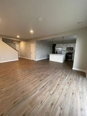8.3mm Water Resistant Laminate Flooring Boards Per SQM