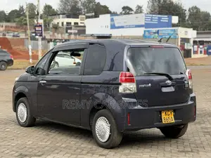 Toyota Spade 2013 Blue