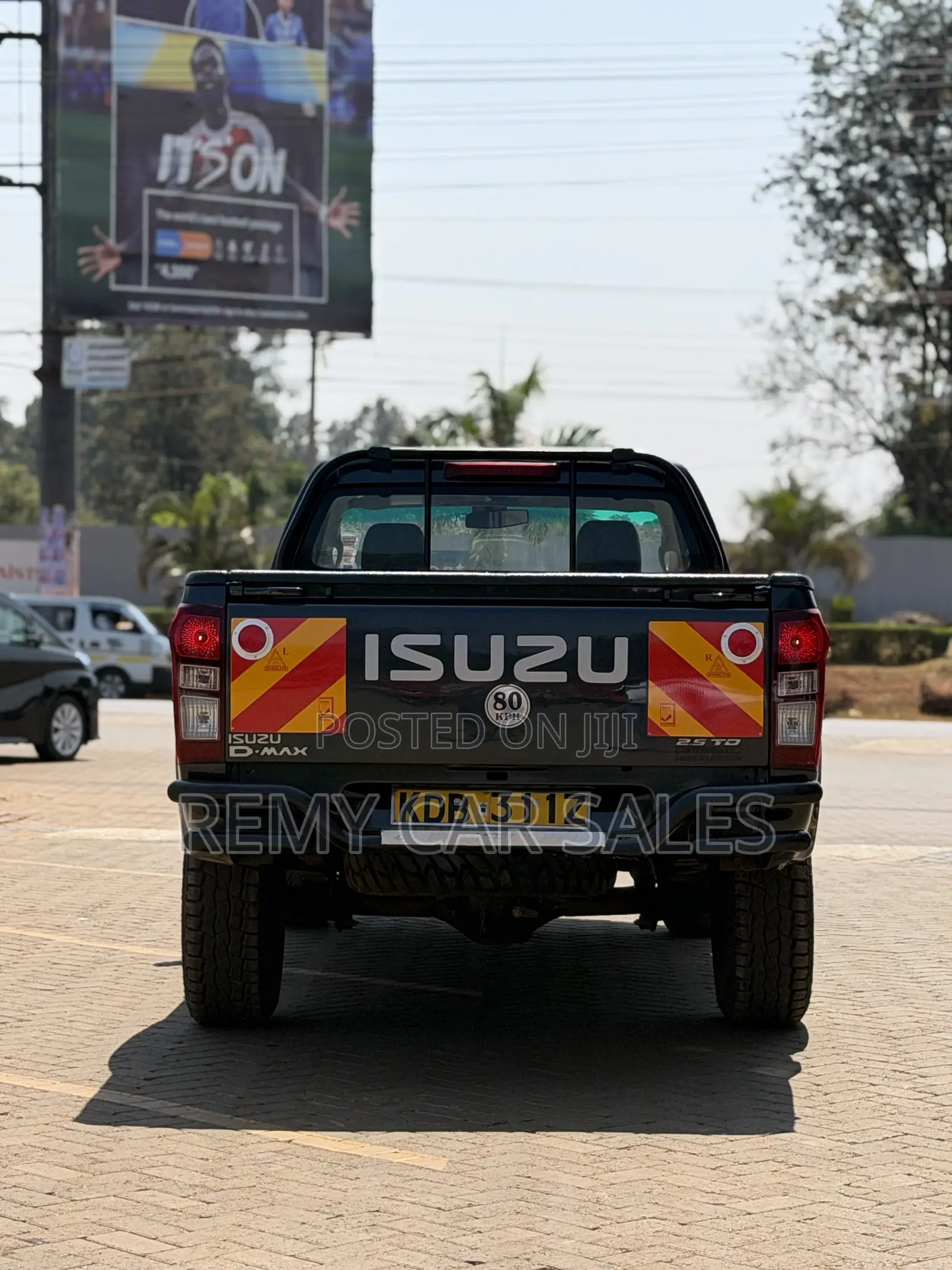 Isuzu D-MAX 2021 Burgundy