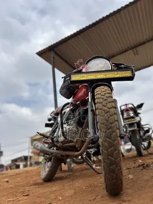 Bajaj Boxer 150 UG 2022 Red