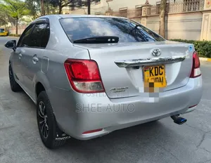 Toyota Axio 2014 Silver