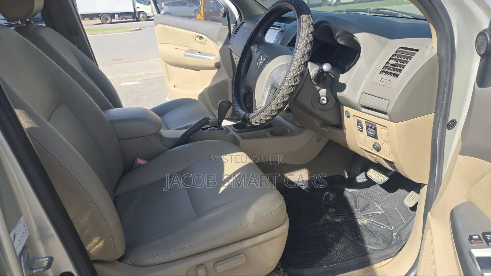Toyota Hilux 2015 Silver