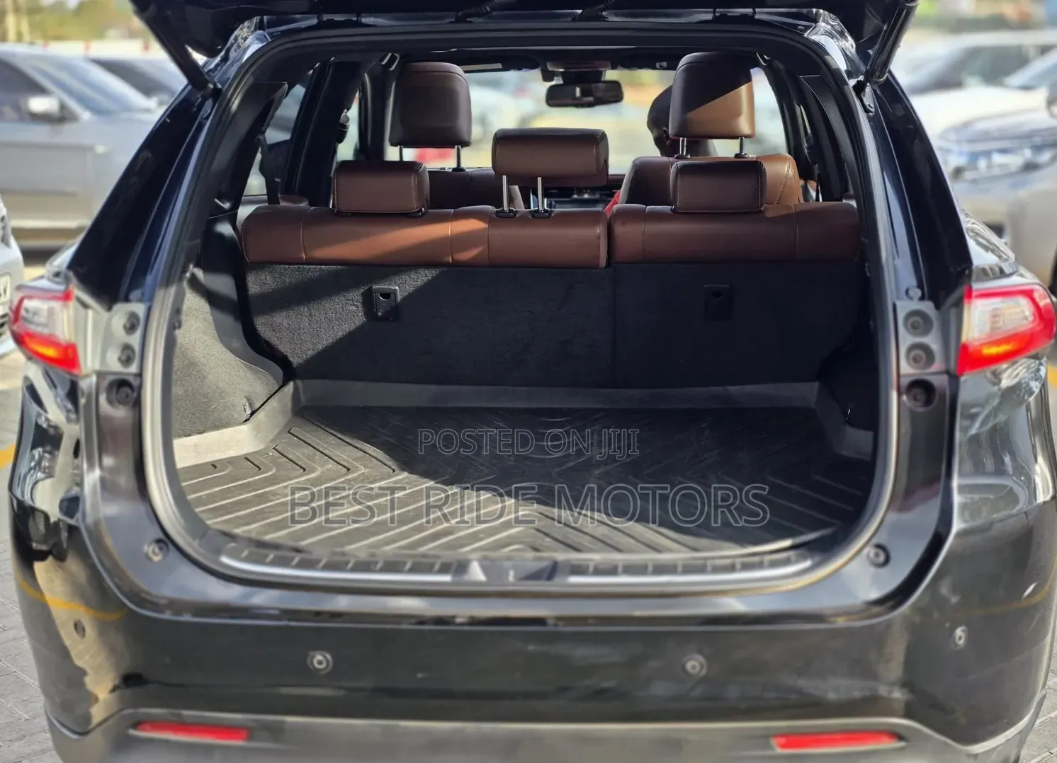 Toyota Harrier 2.0 2018 Black