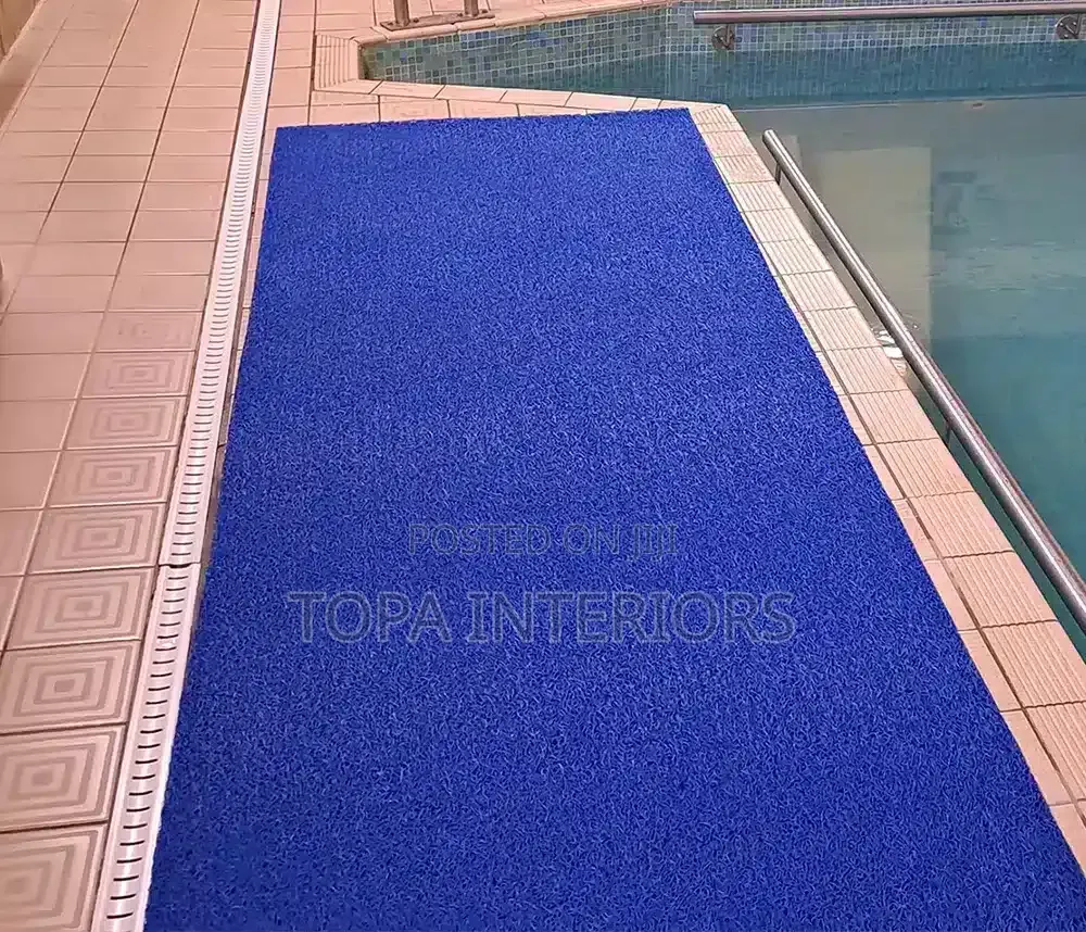 Water Resistant PVC Antislip Spaghetti Coil Mat for Swimming Pool Area