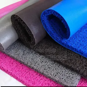Water Resistant PVC Antislip Spaghetti Coil Mat for Swimming Pool Area