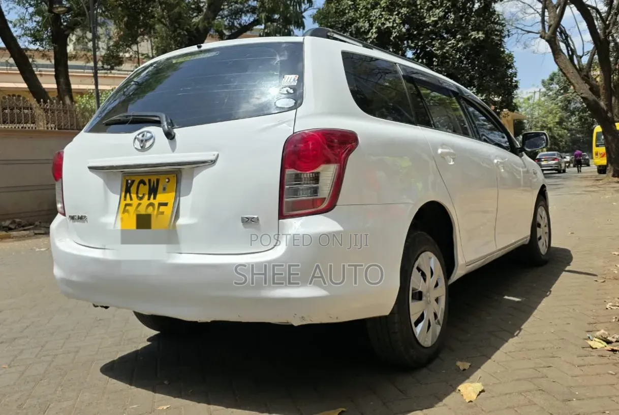Toyota Corolla Fielder 2012 White