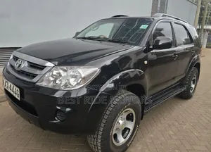 Toyota Fortuner 2.5 D AWD 2006 Black