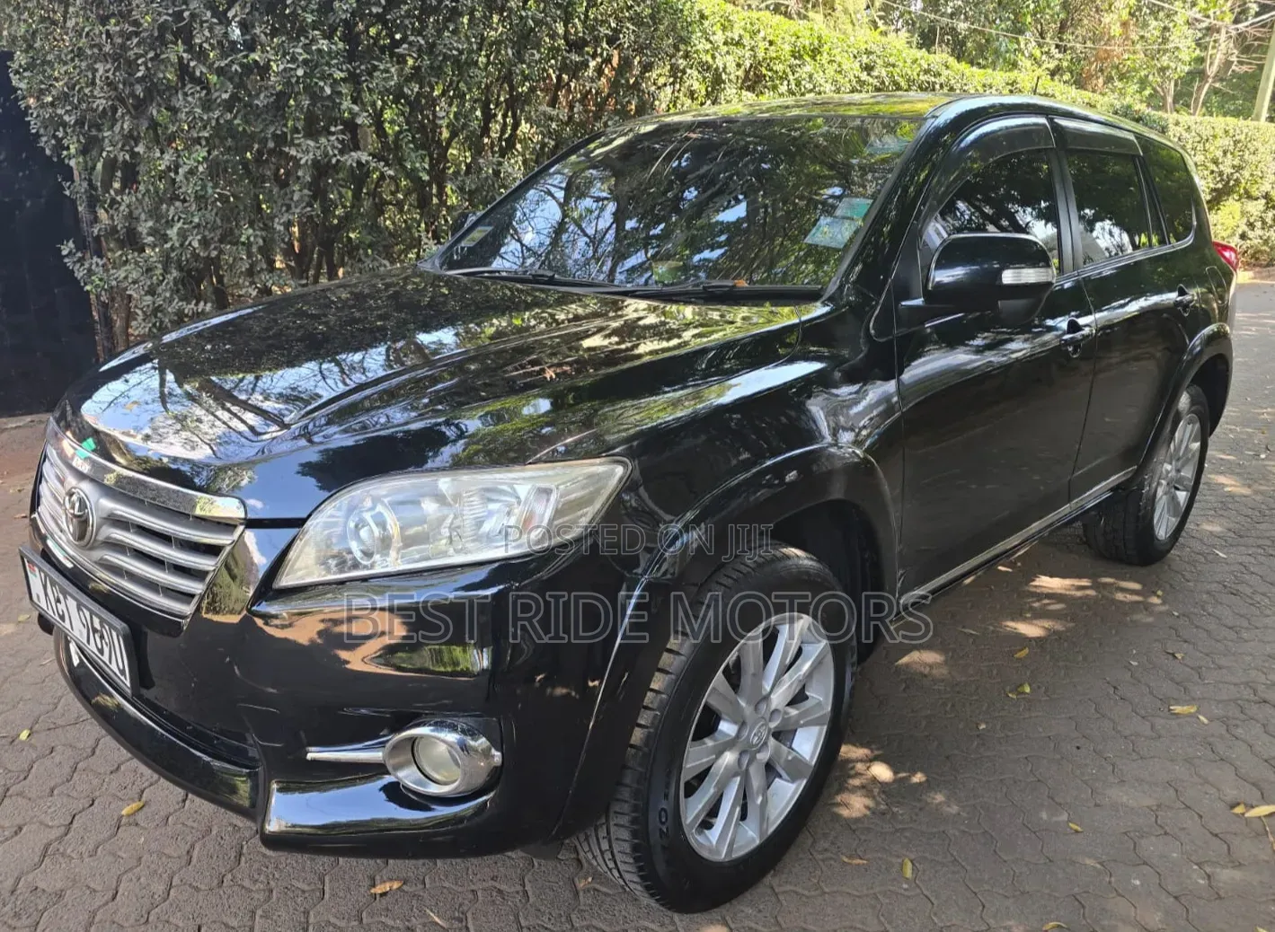 Toyota Vanguard 2012 Black