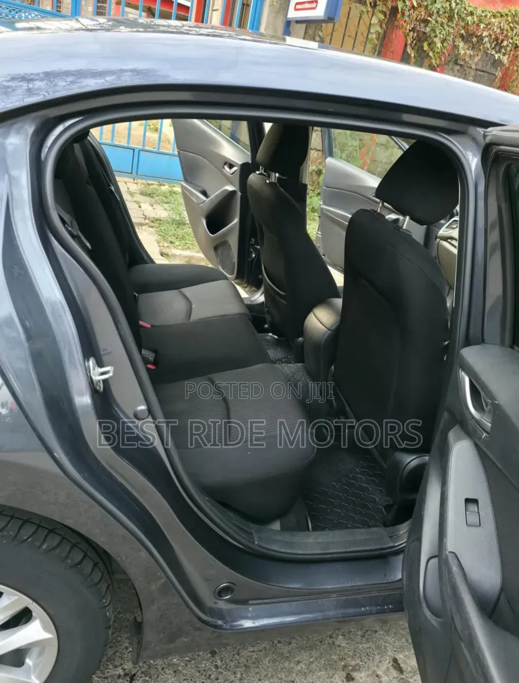 Mazda Axela SV Premium 2014 Gray