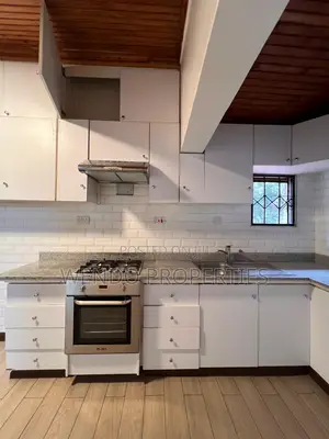 2bdrm Penthouse in Nyari for rent