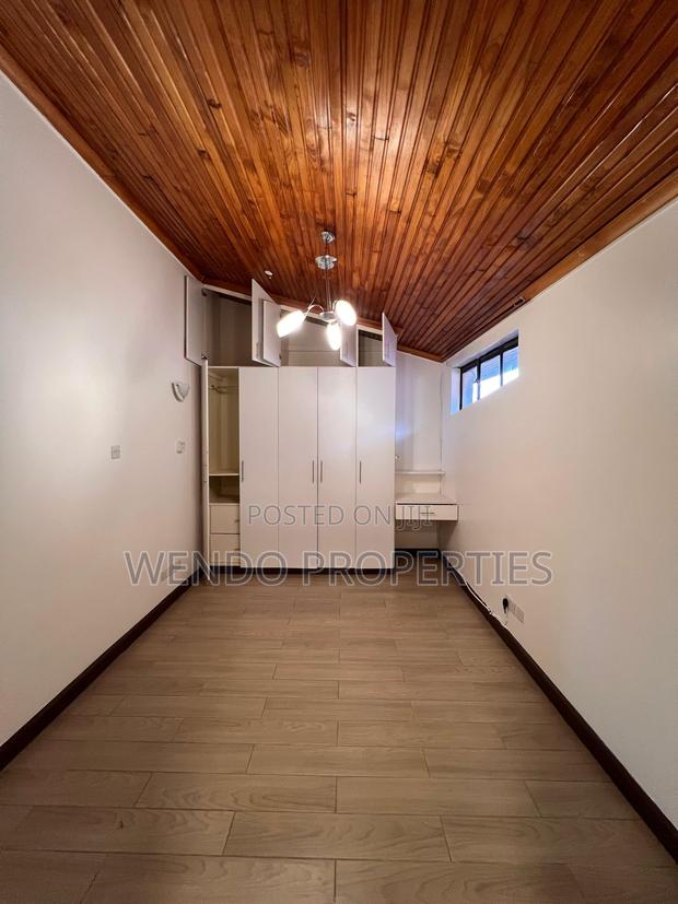 2bdrm Penthouse in Nyari for rent - thumbnail 5
