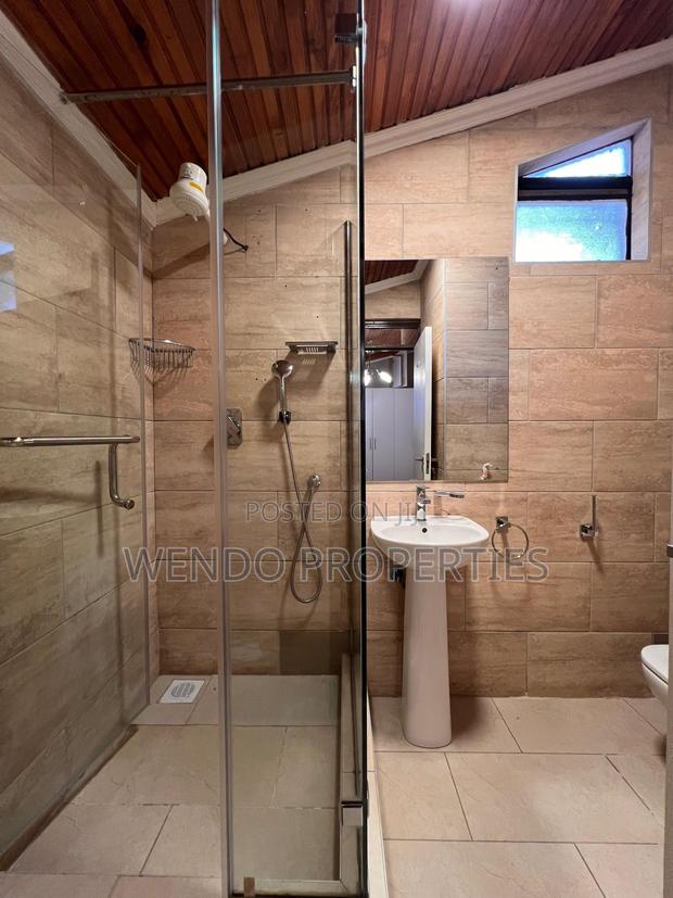 2bdrm Penthouse in Nyari for rent - thumbnail 8