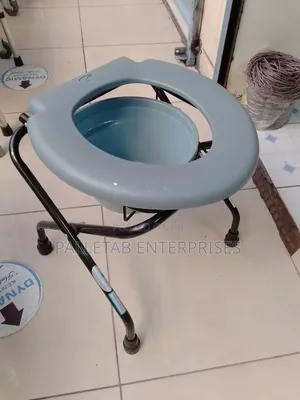 Portable Toilet Foldable Commodore Chair