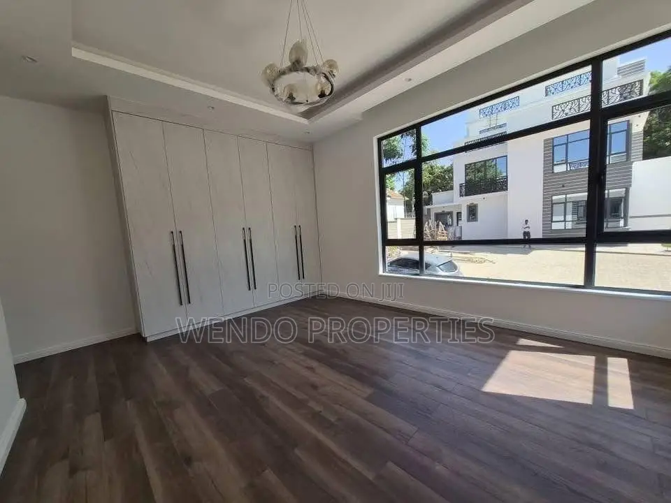 5bdrm House in Muthangari for rent