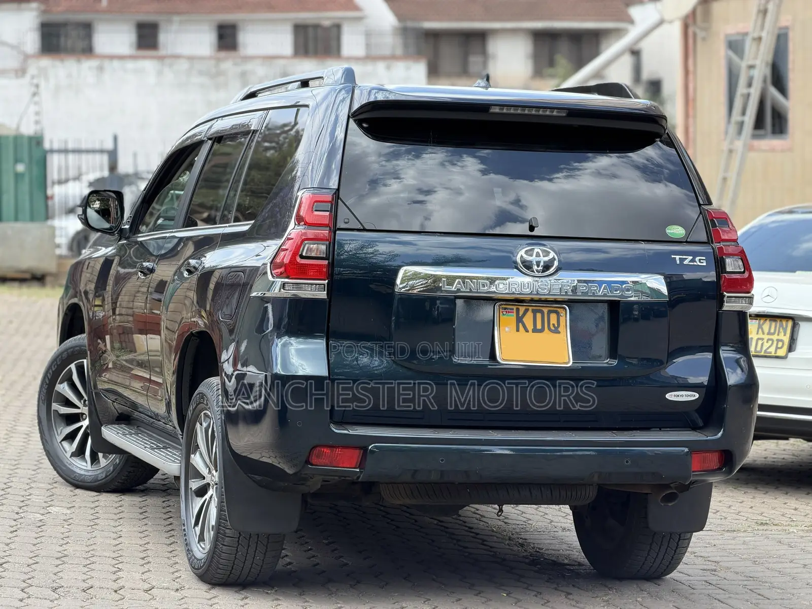 Toyota Land Cruiser Prado 2.8 2018 Blue