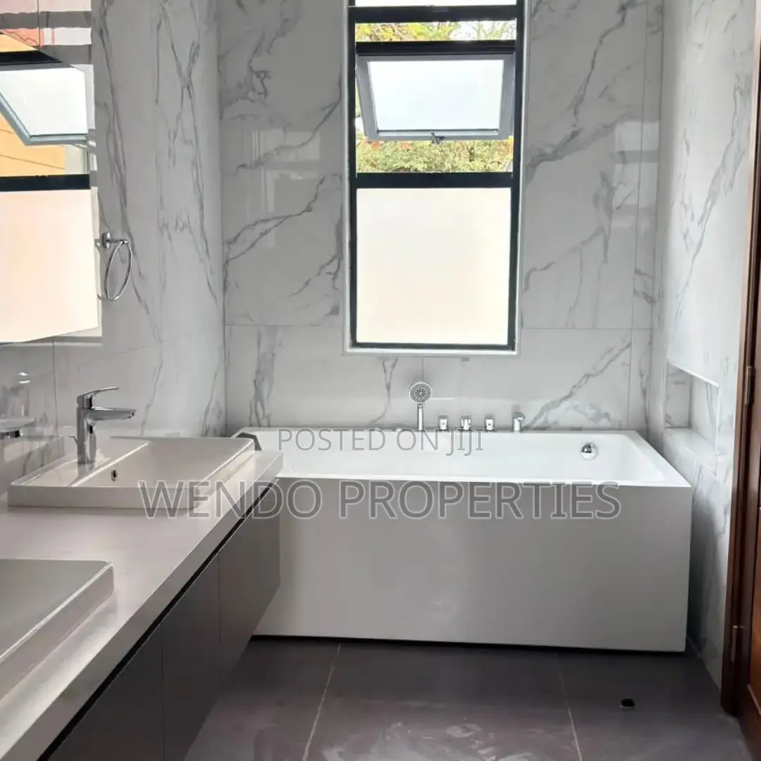 5bdrm House in Riverside Drive for rent