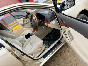 Toyota Premio 2006 Gold