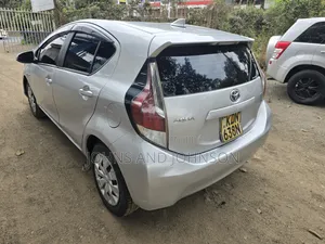 Toyota Aqua 2016 Silver