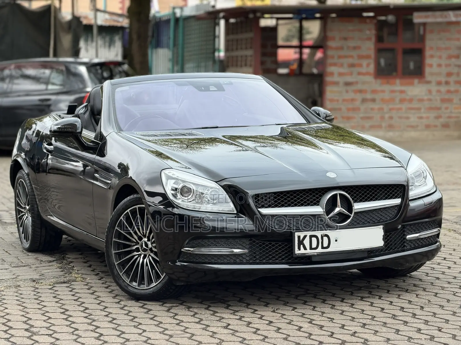 Mercedes-Benz SLK-Class SLK250 2dr Convertible (1.8L 4cyl Turbo 7A)