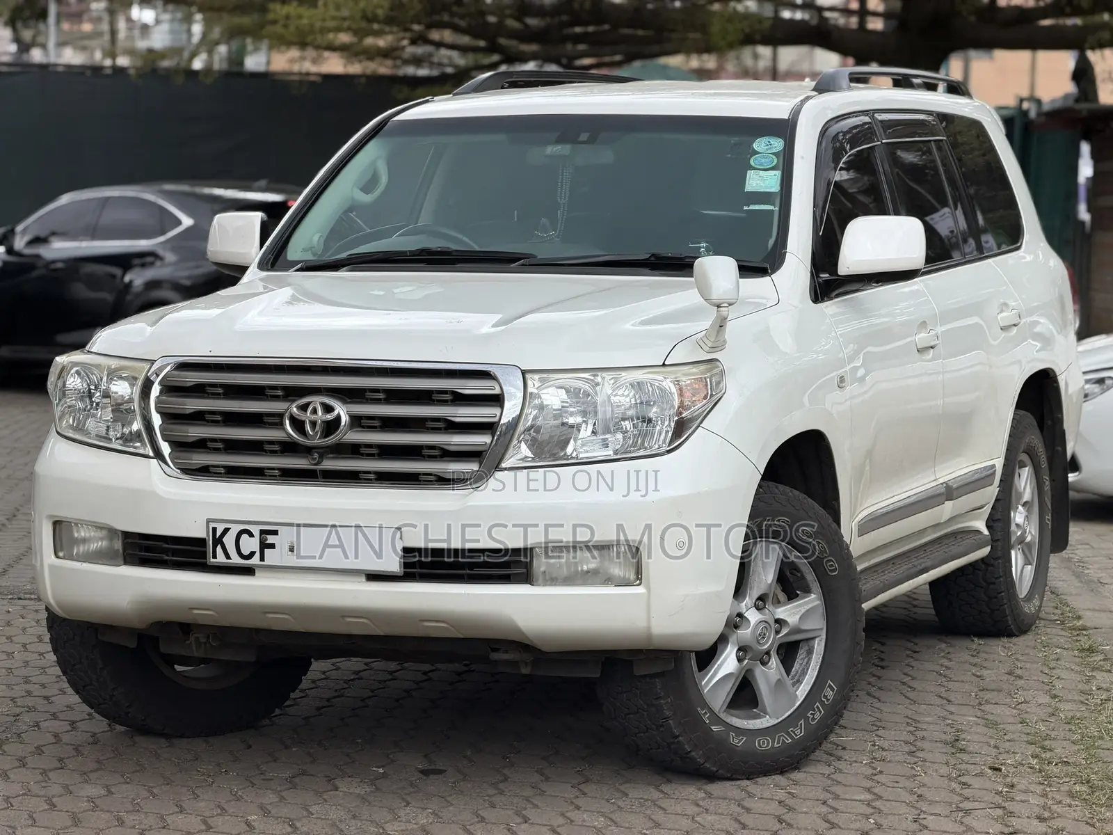Toyota Land Cruiser 2008 White