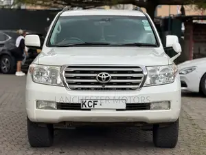 Toyota Land Cruiser 2008 White